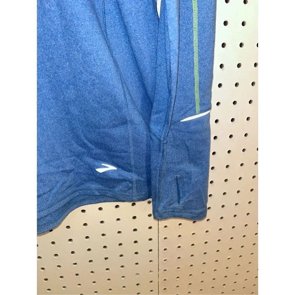Brooks Running reflective pullover - Picture 3 of 7